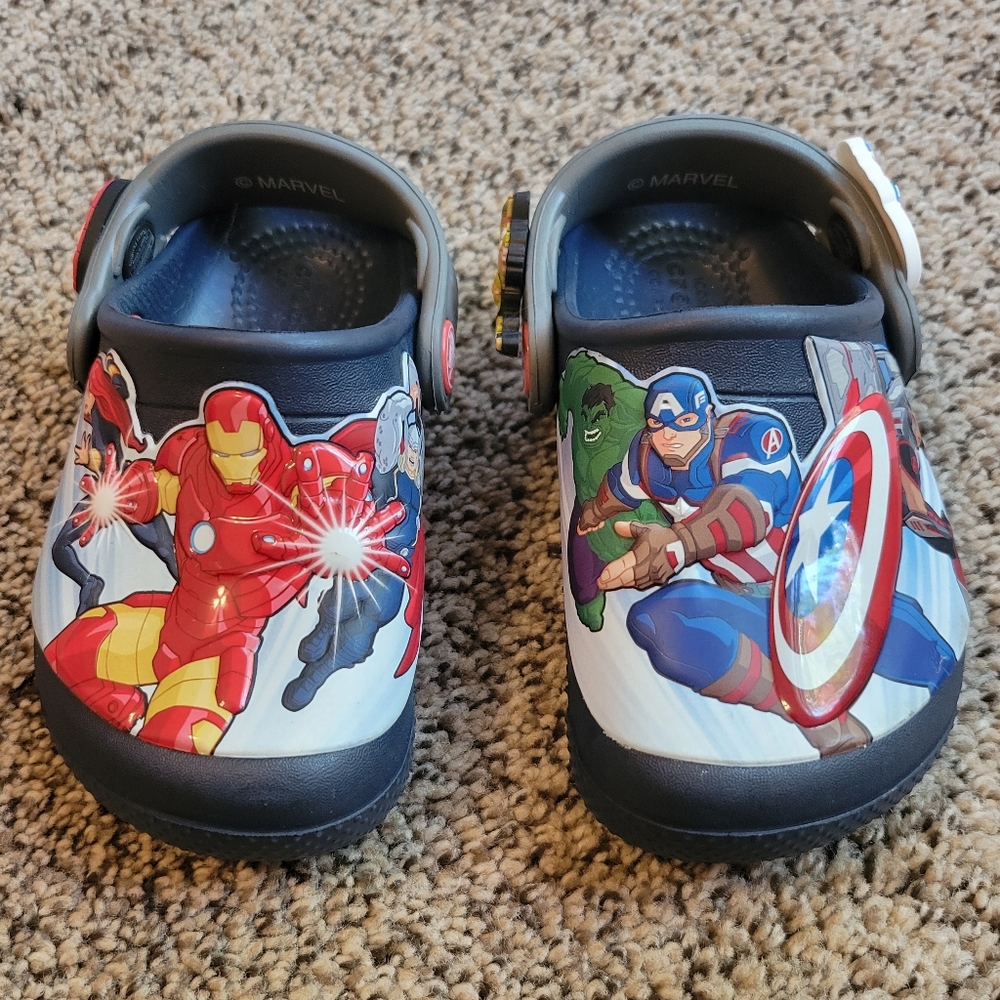 Avengers Crocs sz 6